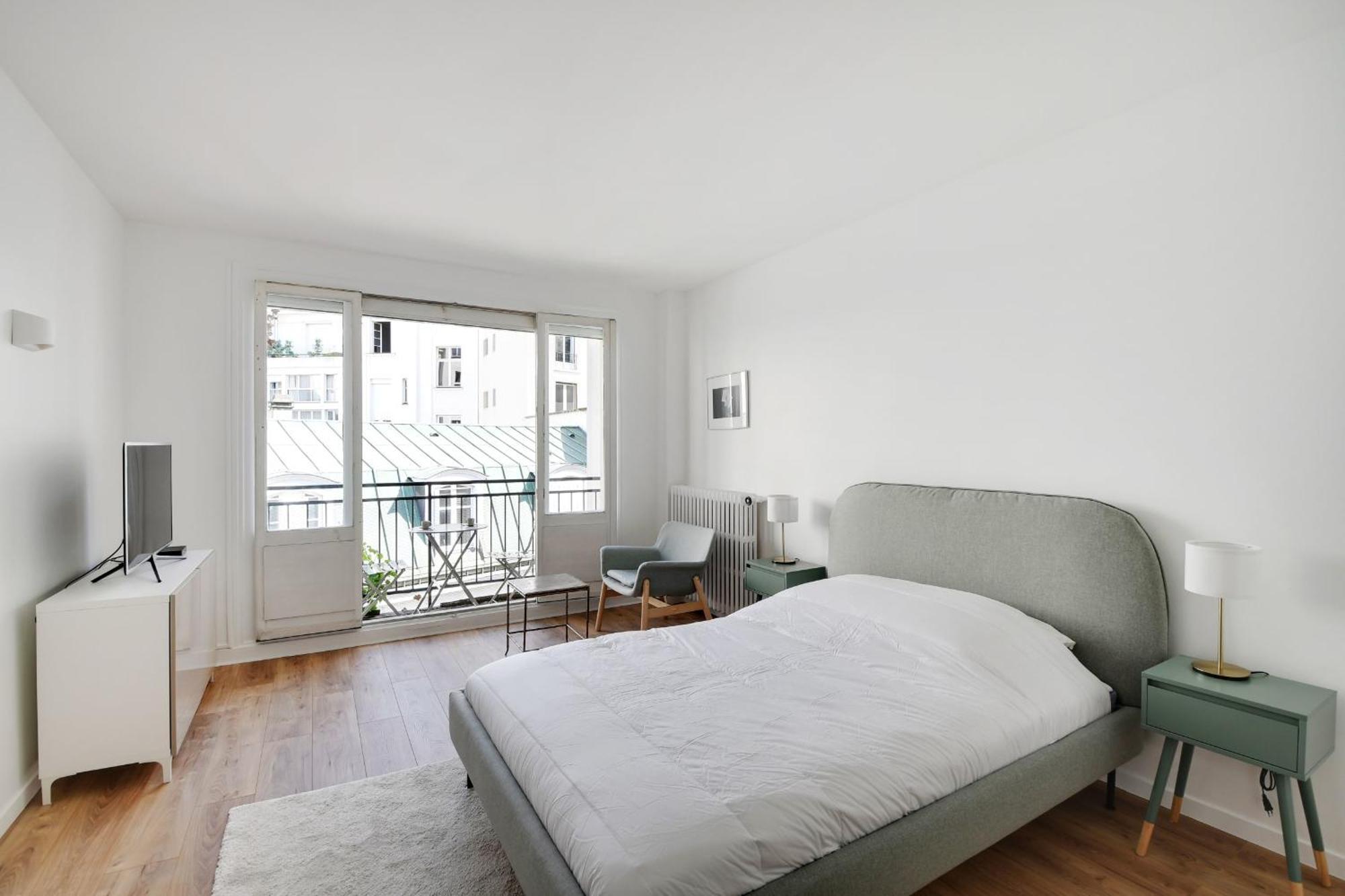 Bright Studio For 2 - Champs-Elysees Paris Exterior photo